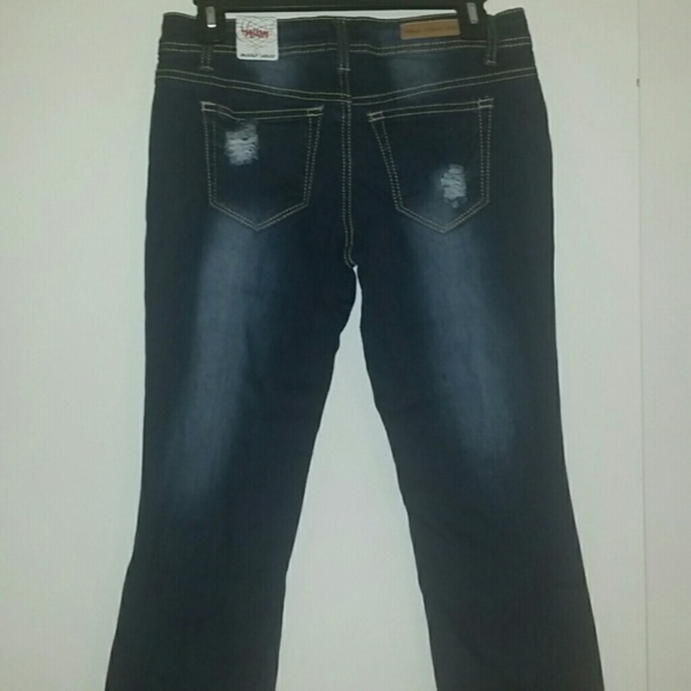 *Nwt Reduced* Ripped Boot Cut Jeans - Picture 3 of 4